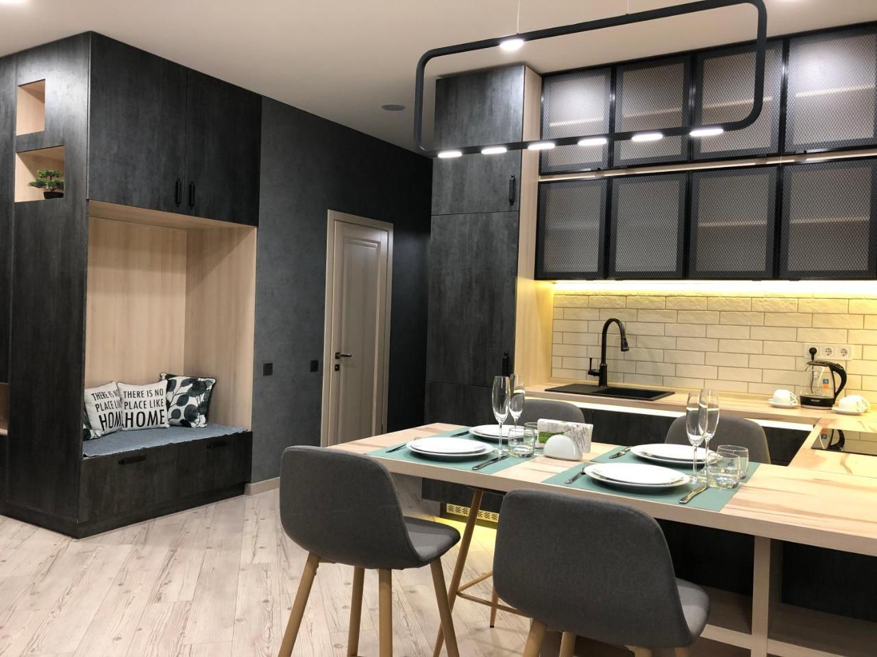 Luxury Loft Apartments Одесса Экстерьер фото