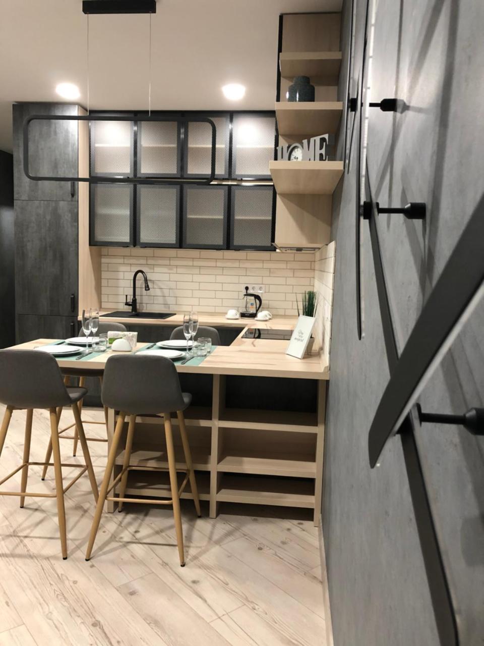 Luxury Loft Apartments Одесса Экстерьер фото