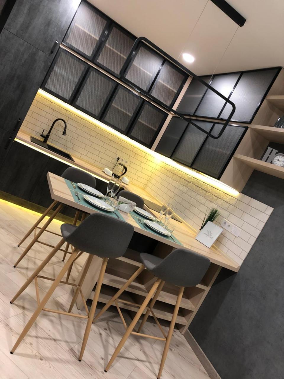 Luxury Loft Apartments Одесса Экстерьер фото